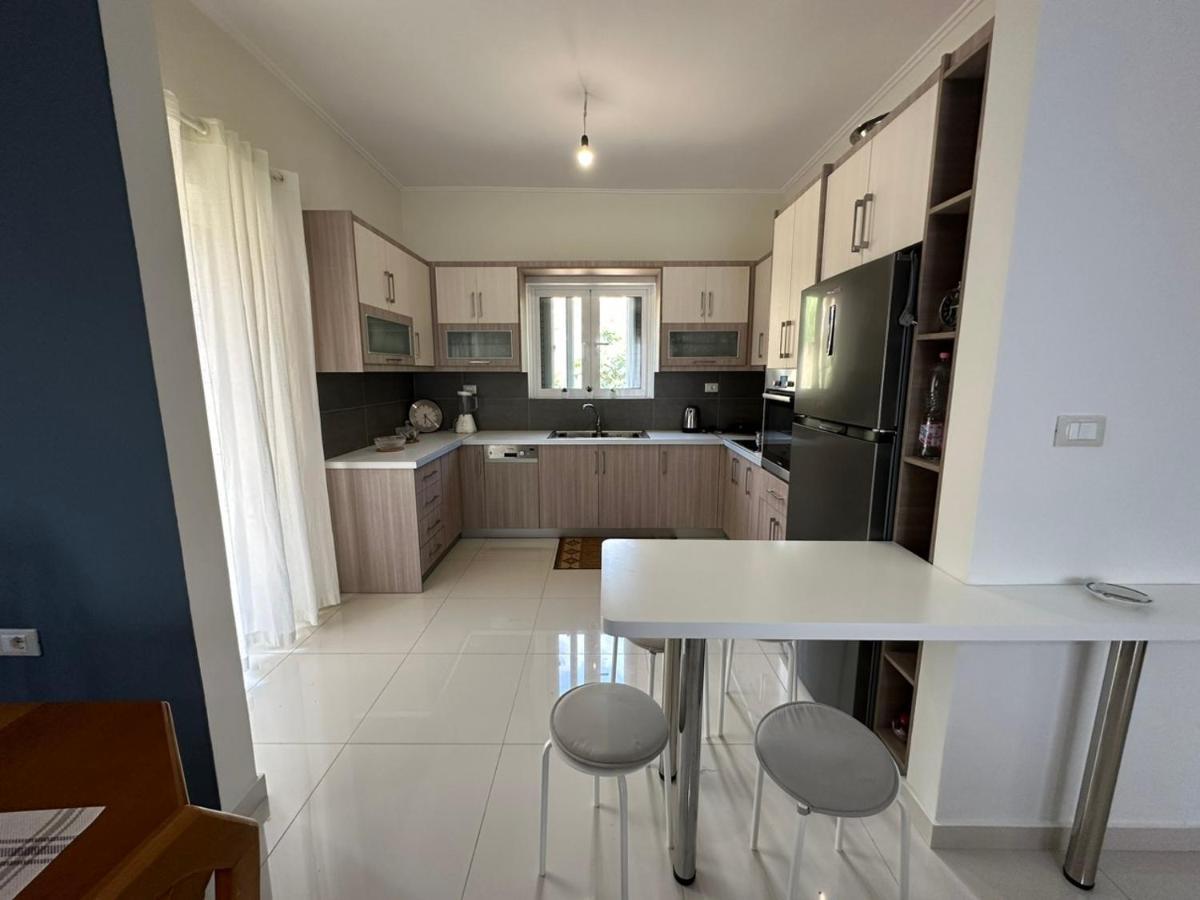Comfy Hill Apartments Sarandë Esterno foto